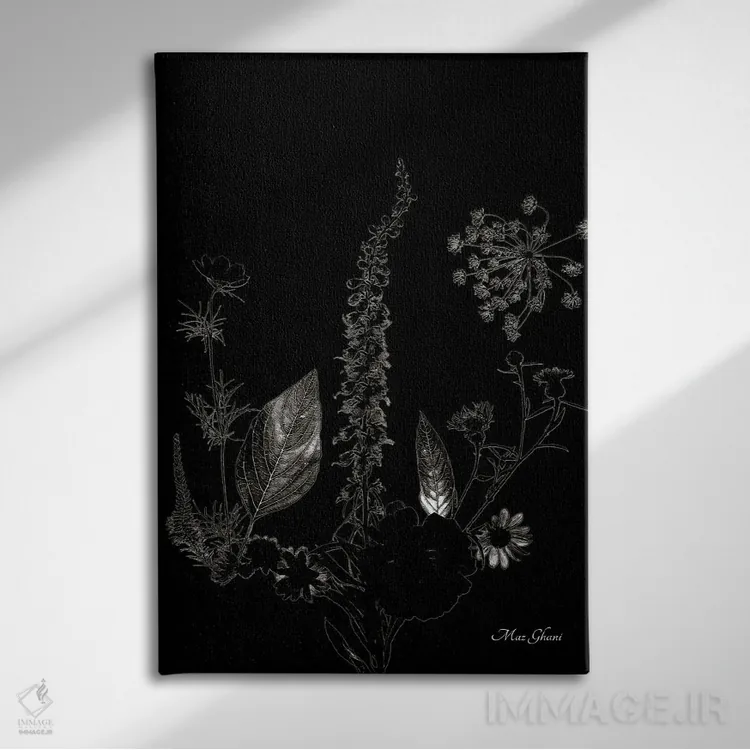 تابلو دکوراتیو شبح در بذر اثر ماز غنی - نمای روبهرو روی دیوار