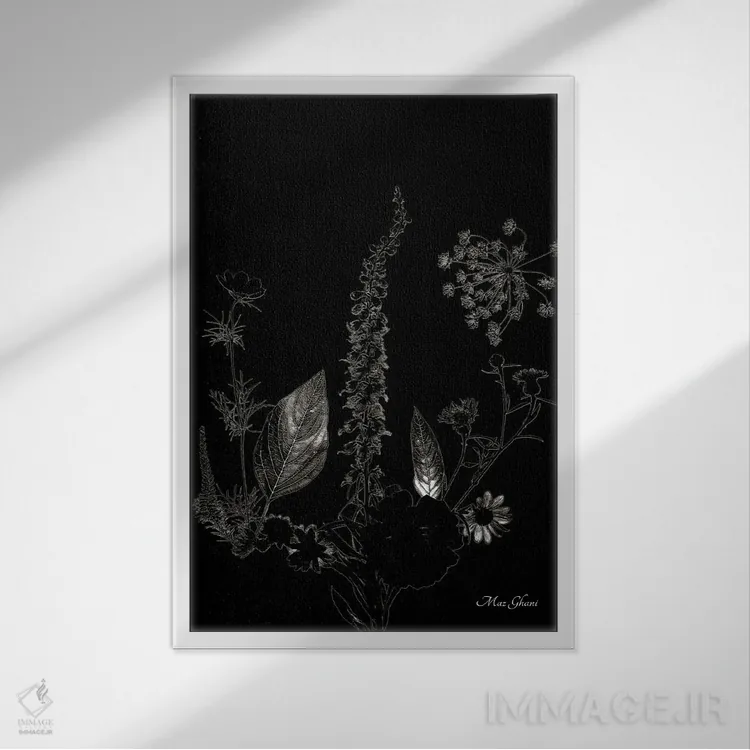 تابلو دکوراتیو شبح در بذر اثر ماز غنی - نمای قابدار سفید