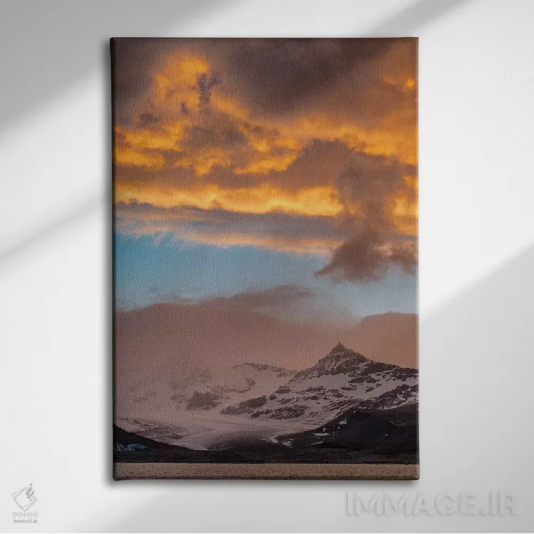 تابلو دکوراتیو خلیج سنت آندرس جزیره جورجیای جنوبی هنگام غروب اثر مارتین زویک - نمای روبهرو روی دیوار