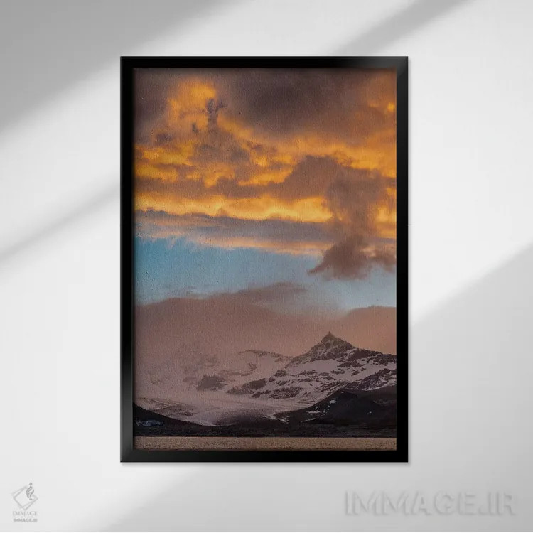 تابلو دکوراتیو خلیج سنت آندرس جزیره جورجیای جنوبی هنگام غروب اثر مارتین زویک - نمای قابدار مشکی