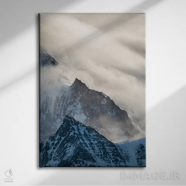 تابلو دکوراتیو ابرهای طوفانی معمولی بر فراز کوه های رشته کوه آلردایس اثر مارتین زویک - نمای روبهرو روی دیوار