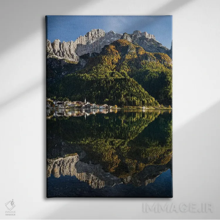 تابلو دکوراتیو Dolomites, Veneto, Italy,دهکده آلگه کنار دریاچه آلگه در دام… اثر مارتین زویک - نمای روبهرو روی دیوار