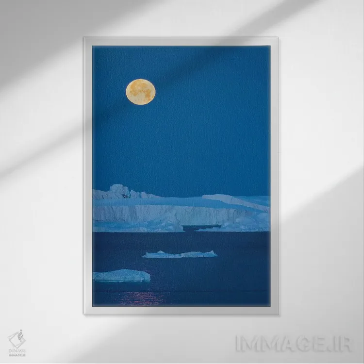 تابلو دکوراتیو ماه کامل. ایلفیسات ایسفیورد که کنگیا یا ایلفیسات کانگرلوا ن… اثر مارتین زویک - نمای قابدار سفید