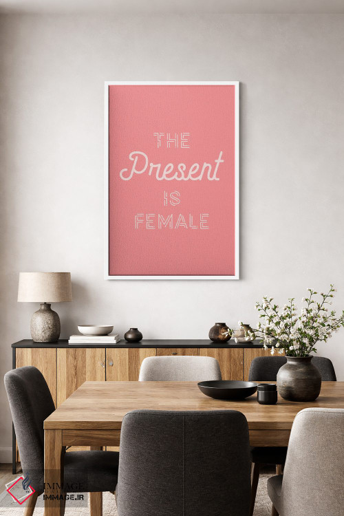 تابلو دکوراتیو حال حاضر زنانه است اثر نیکول باسک - D3W