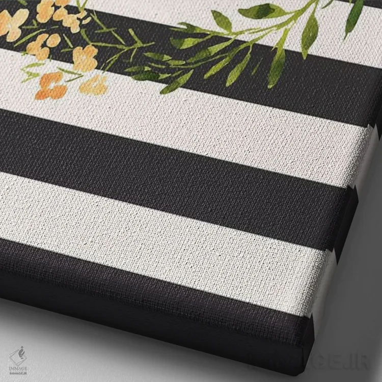 تابلو دکوراتیو زنبور عسل در تاج گل اثر نیکول باسک - نمای نزدیک بافت بوم