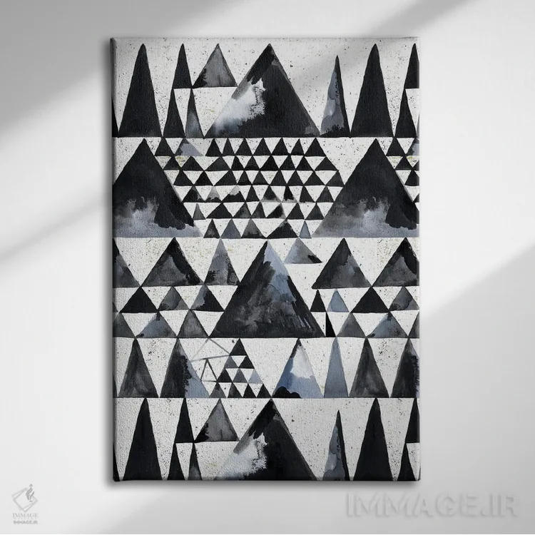 تابلو انتزاعی مثلث های مینیمال اسکاندی ژاپنی با مرکب اثر نینولا دیزاین - نمای روبهرو روی دیوار