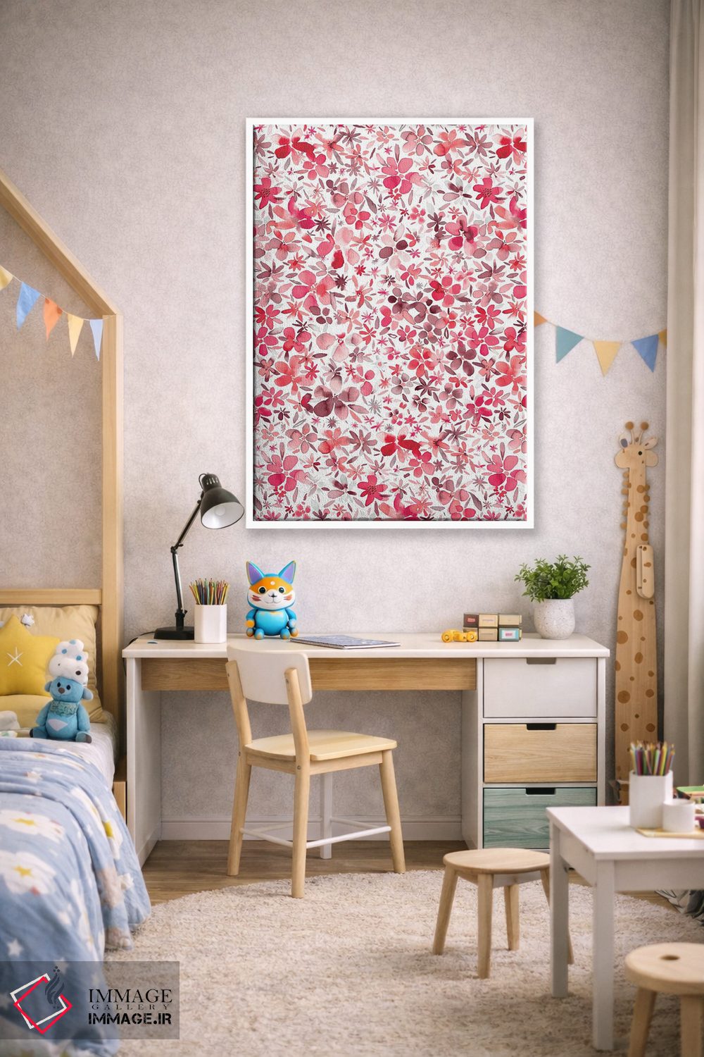 تابلو انتزاعی گل و گلبرگ های رنگی مرجانی اثر نینولا دیزاین - D1W