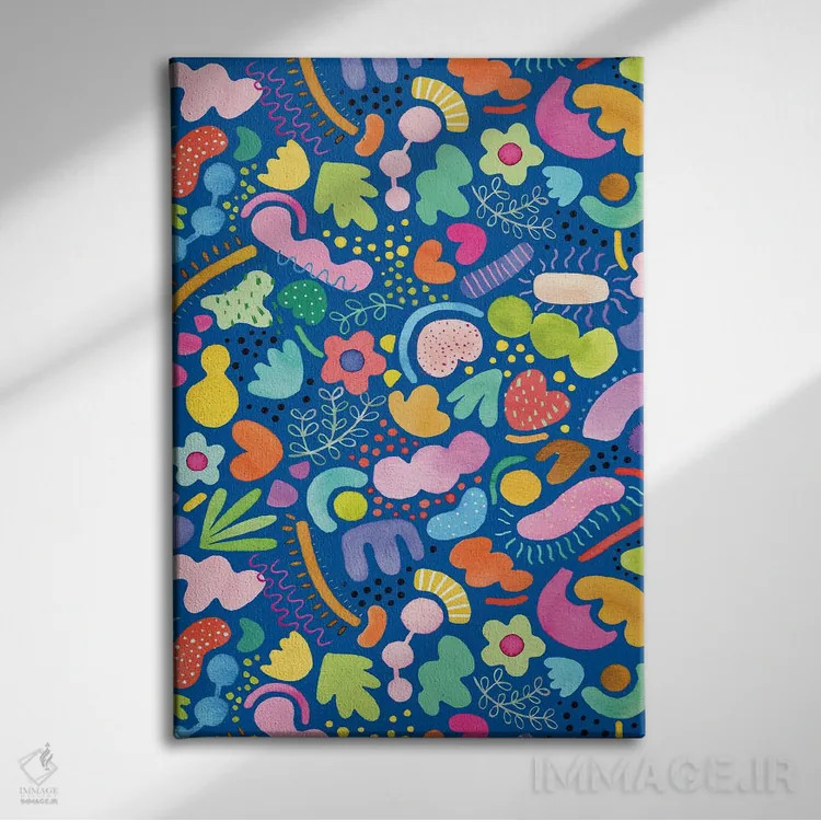 تابلو انتزاعی طرح انتزاعی سرزنده آبی کبالت اثر نینولا دیزاین - نمای روبهرو روی دیوار