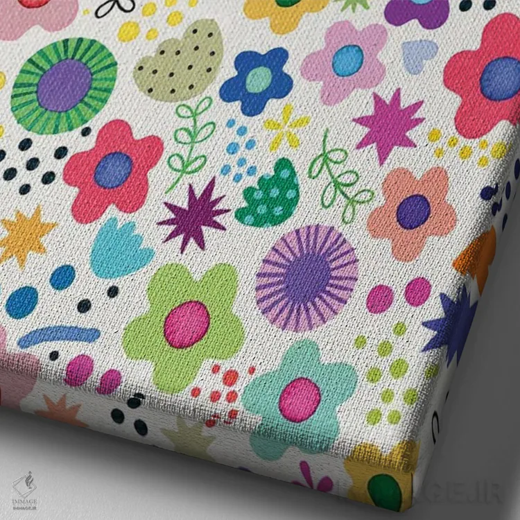 تابلو دکوراتیو گل های طبیعت سرزنده و روان گردان رنگارنگ اثر نینولا دیزاین - نمای نزدیک بافت بوم