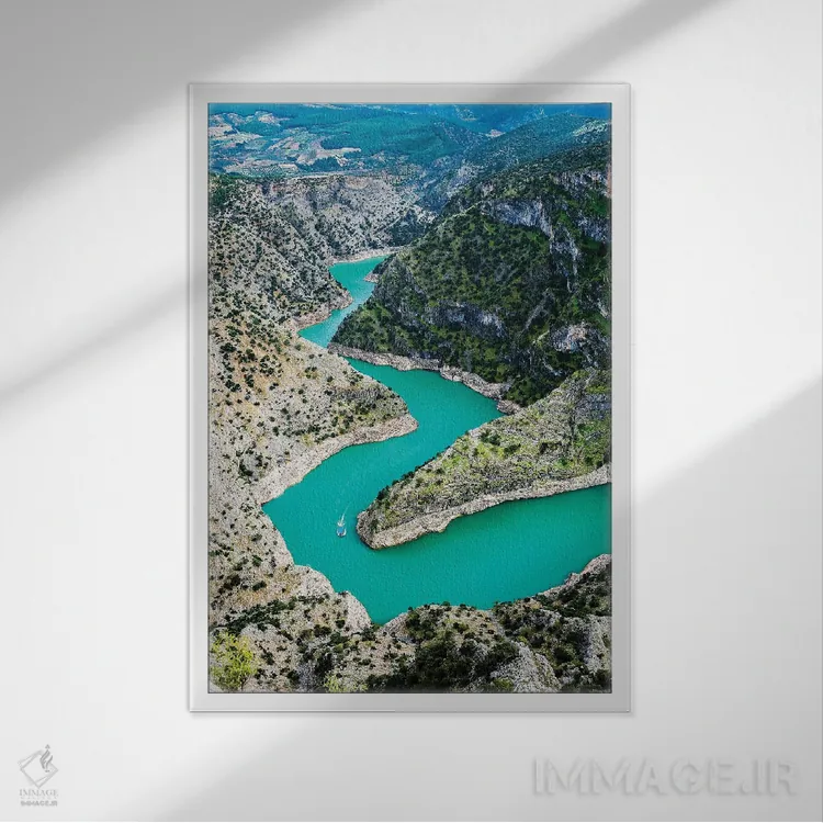 تابلو دکوراتیو Turkey II,تنگه آراپاپیشتی، ترکیه اثر نجدت دوزن - نمای قابدار سفید