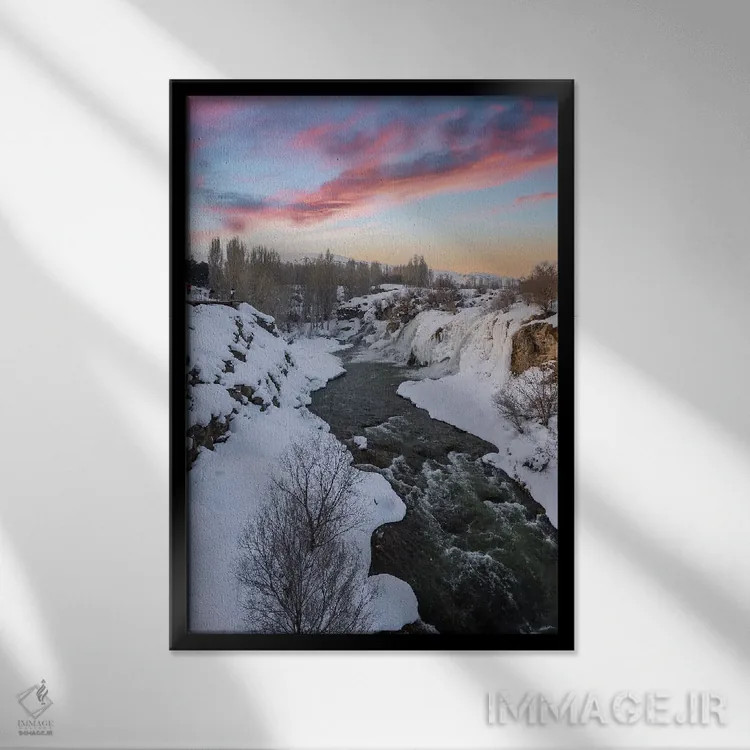 تابلو دکوراتیو آبشار مرادیه اثر نجدت دوزن - نمای قابدار مشکی