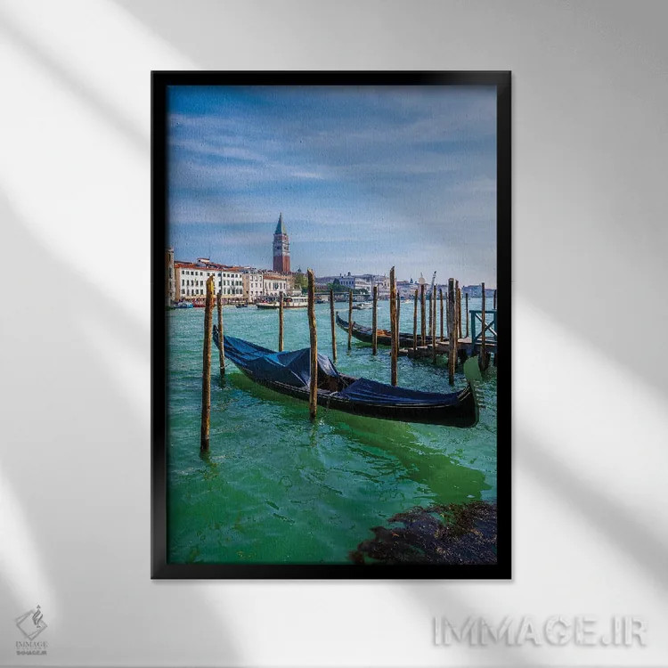 تابلو دکوراتیو گوندولاها و ونیز اثر نجدت دوزن - نمای قابدار مشکی