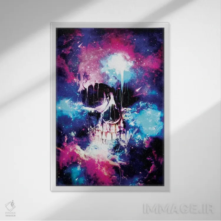 تابلو دکوراتیو جمجمه فضایی اثر نایس بلید - نمای قابدار سفید