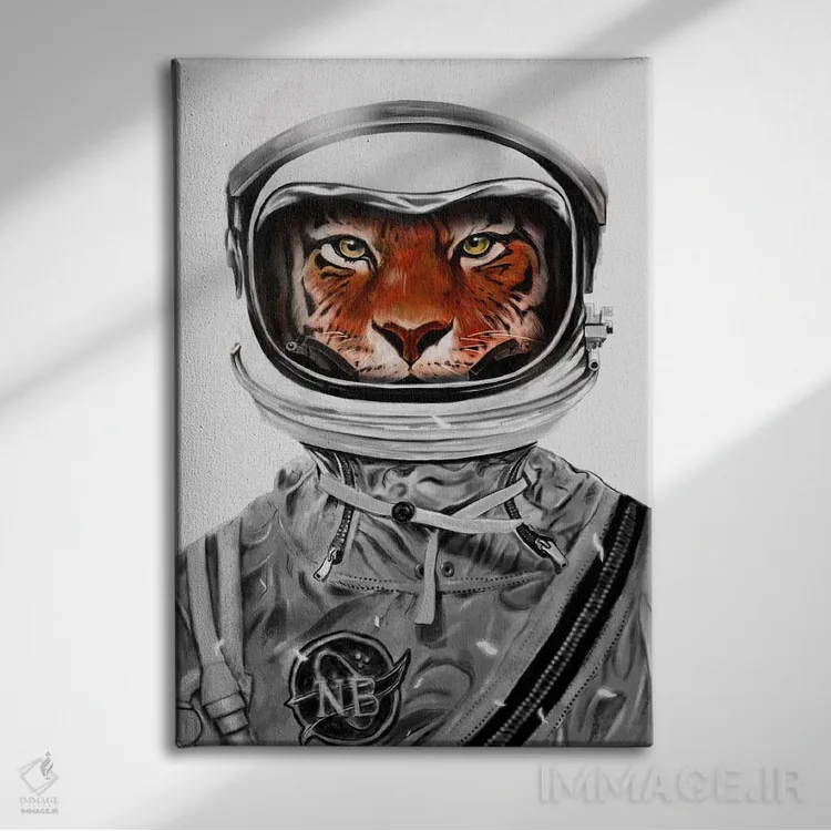 تابلو دکوراتیو ببر فضایی در سیاه و سفید اثر نایس بلید - نمای روبهرو روی دیوار
