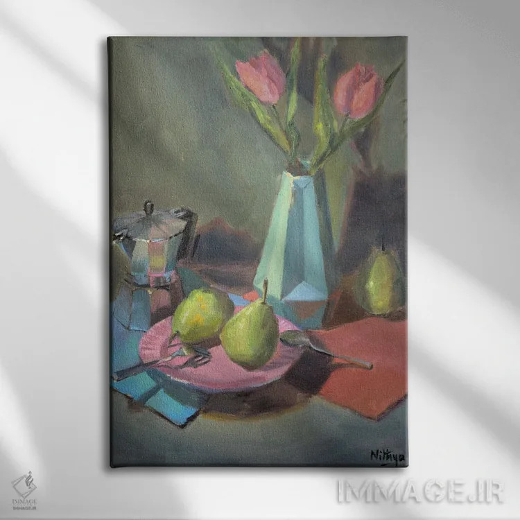 تابلو دکوراتیو گلابی ها و گل لاله اثر نیتیا سوامیناتان - نمای روبهرو روی دیوار