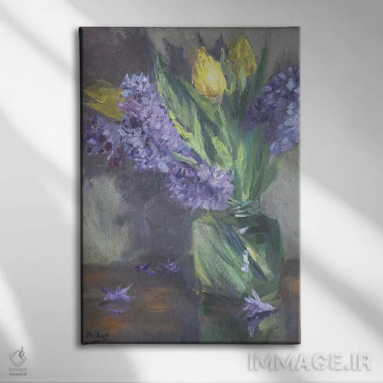 تابلو دکوراتیو لاله ها و سنبل ها اثر نیتیا سوامیناتان - نمای روبهرو روی دیوار