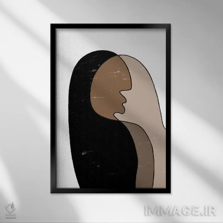 تابلو مینیمال هنر زن سیاه روی زمینه بژ اثر نیکی - نمای قابدار مشکی
