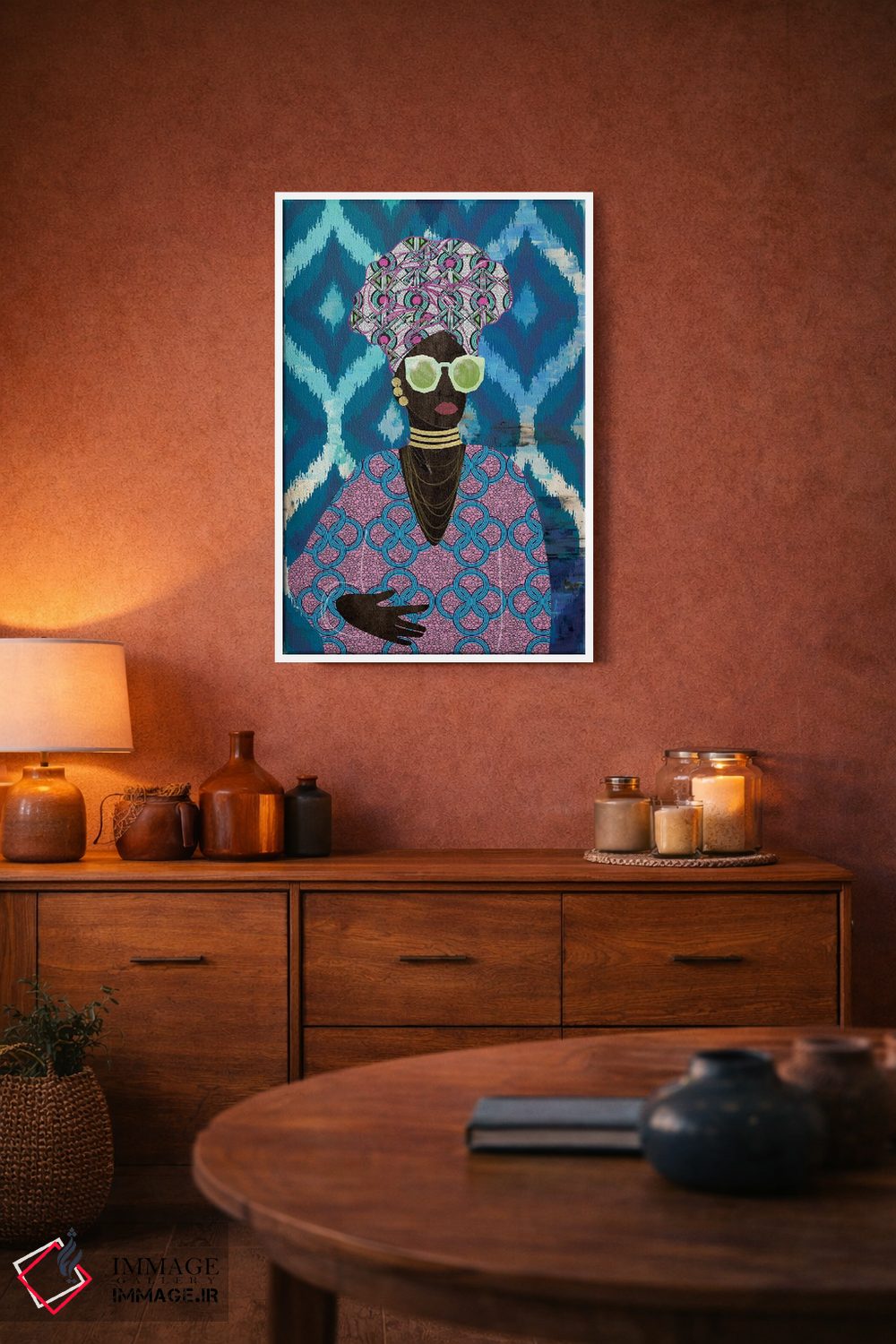 تابلو دکوراتیو ملکه مدرن با توربان اثر نیکی چو - D2W