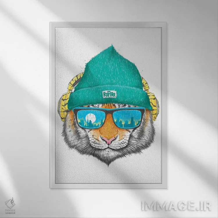 تابلو دکوراتیو ببر شهری اثر نیکیتا کورنکوف - نمای قابدار سفید