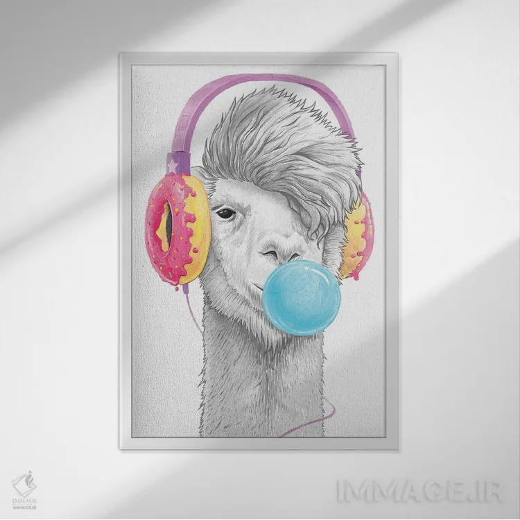 تابلو دکوراتیو لاما با هدفون دوناتی اثر نیکیتا کورنکوف - نمای قابدار سفید