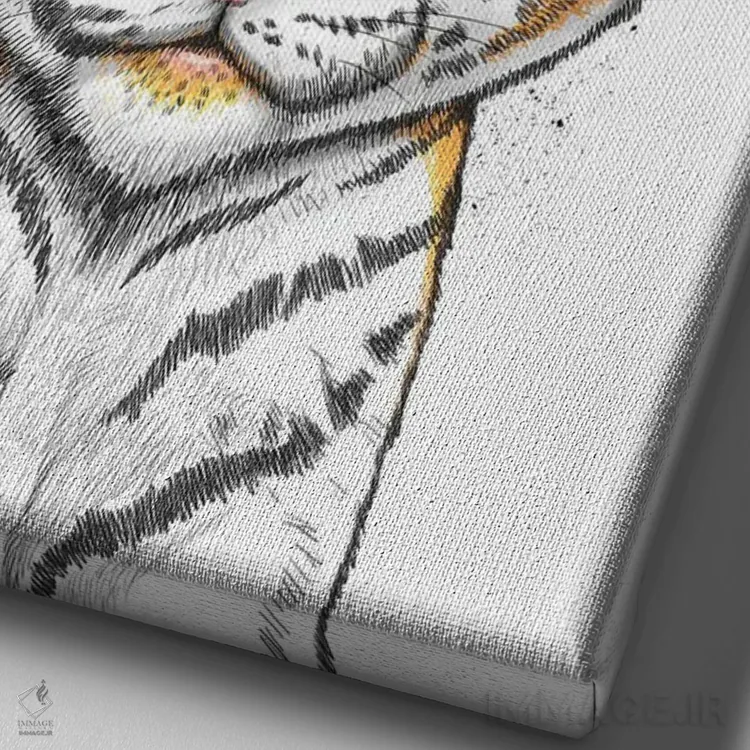 تابلو دکوراتیو ببر کلاه دار اثر نیکیتا کورنکوف - نمای نزدیک بافت بوم