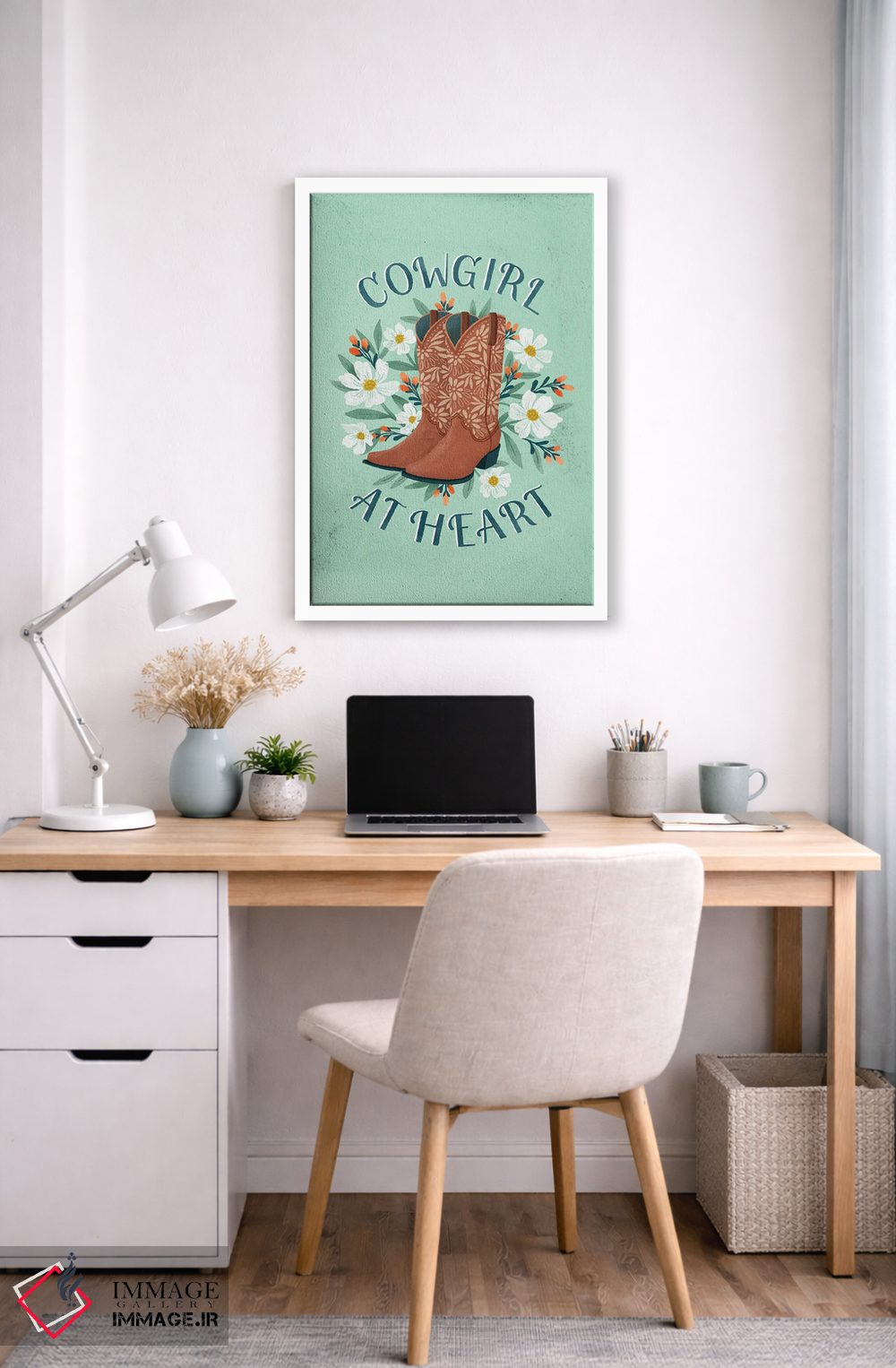 تابلو دکوراتیو کابوی زن از دل اثر ناتالی آدامز - D6W