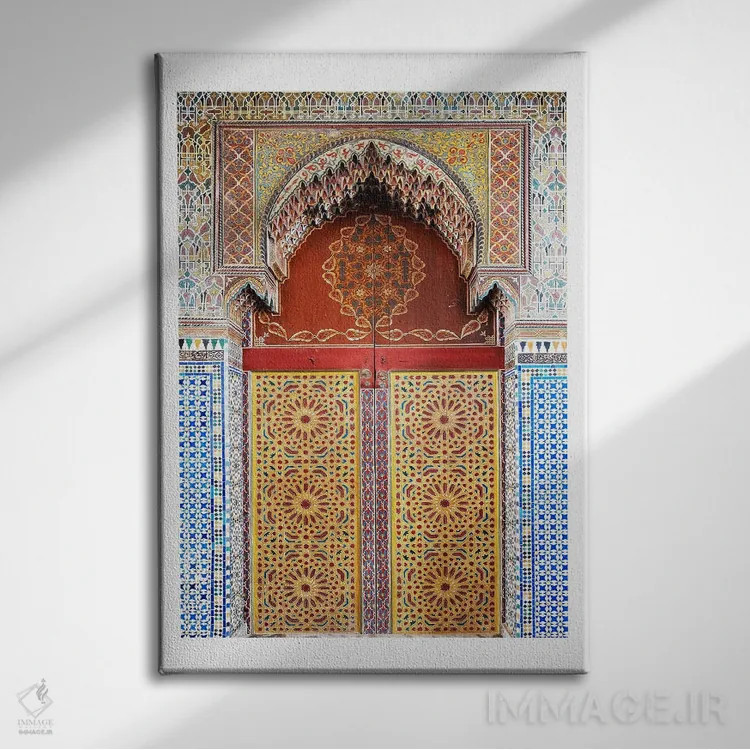 تابلو دکوراتیو درب موزاییکی مراکشی اثر نائومی دیویس - نمای روبهرو روی دیوار