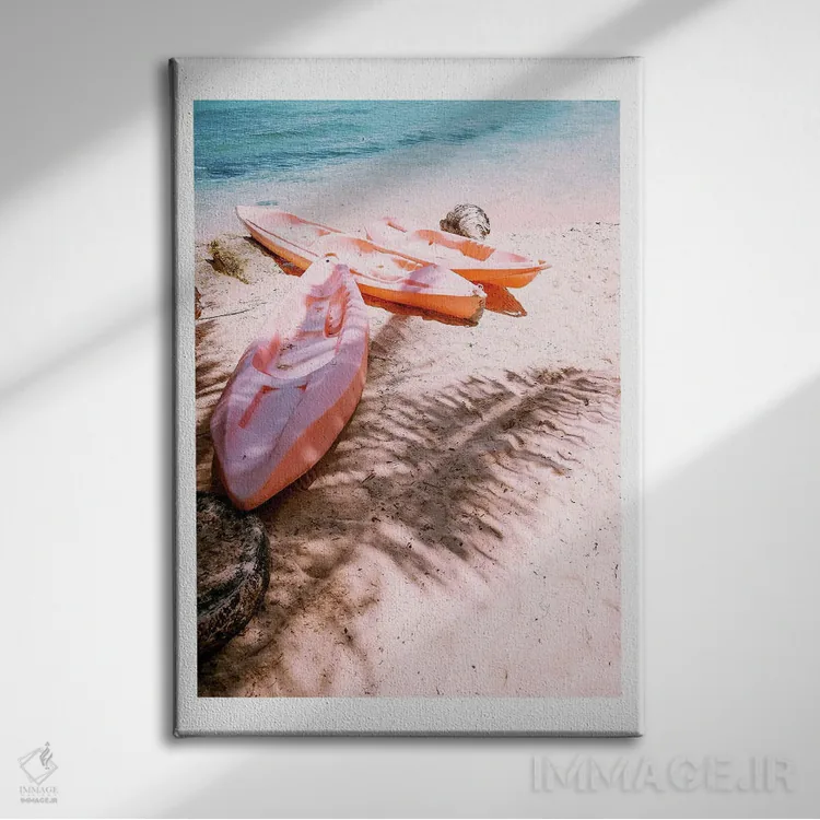 تابلو دکوراتیو ساحل قایق صورتی اثر نائومی دیویس - نمای روبهرو روی دیوار