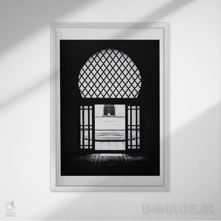 تابلو دکوراتیو پنجره در مراکش سیاه و سفید اثر نائومی دیویس - نمای قابدار سفید