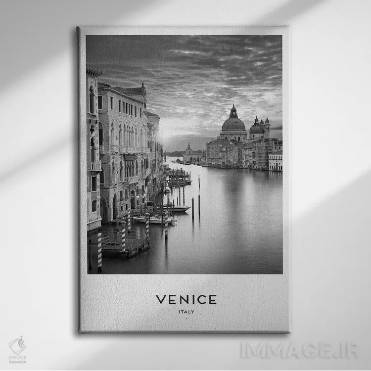 تابلو دکوراتیو ونیز ایتالیا اثر نائومی دیویس - نمای روبهرو روی دیوار