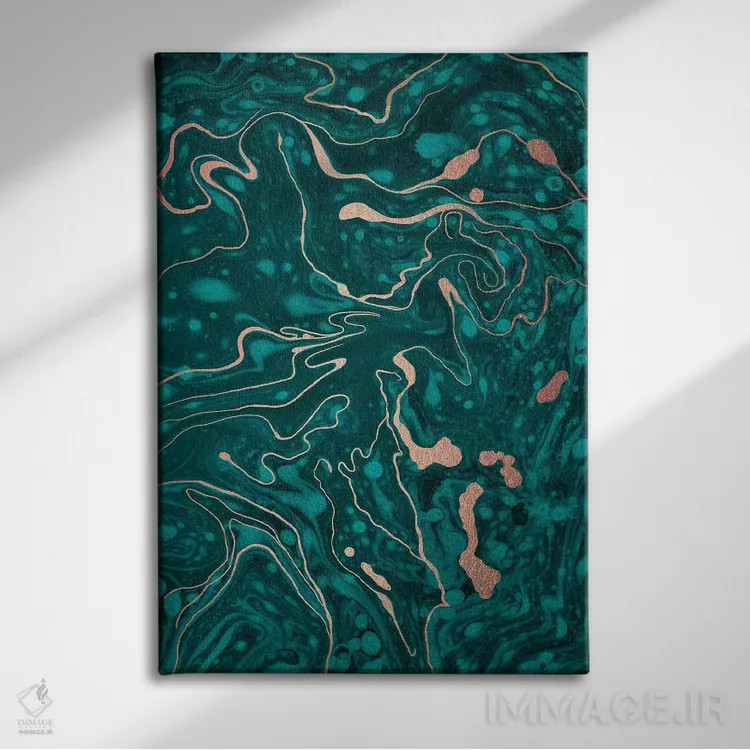 تابلو انتزاعی ماربلینگ سبز اثر نانسی مک کنزی - نمای روبهرو روی دیوار