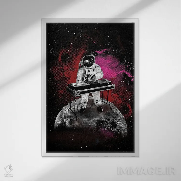 تابلو دکوراتیو هنر دی جی فضایی اثر ۲ توست دیزاین - نمای قابدار سفید