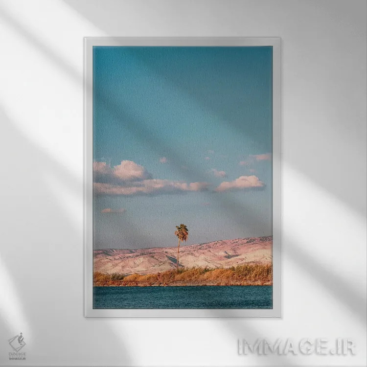 تابلو دکوراتیو نگاهش کن که آنجا ایستاده است اثر نیـرز فوتوگرافی - نمای قابدار سفید