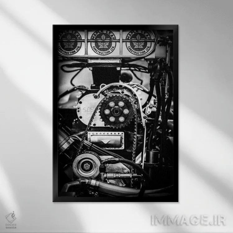 تابلو دکوراتیو موتور ماشین مسابقه درگ اثر نیک ریو - نمای قابدار مشکی