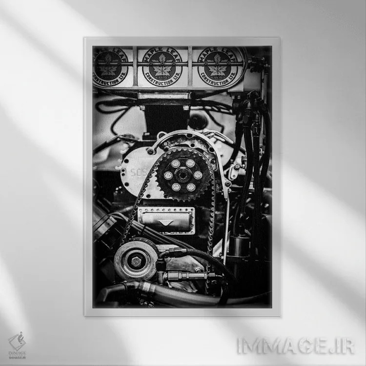 تابلو دکوراتیو موتور ماشین مسابقه درگ اثر نیک ریو - نمای قابدار سفید