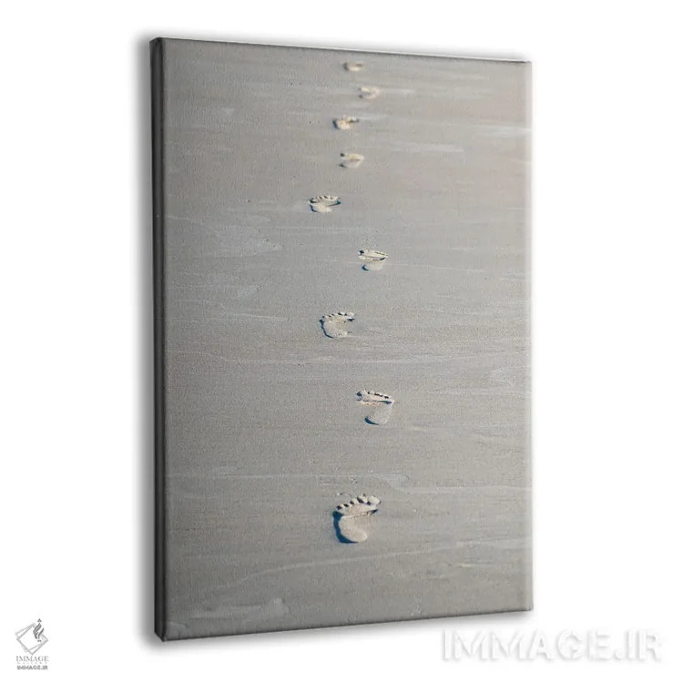 تابلو دکوراتیو رد پاهای نقش گرفته روی شن اثر نیک ریو - نمای پرسپکتیو محصول