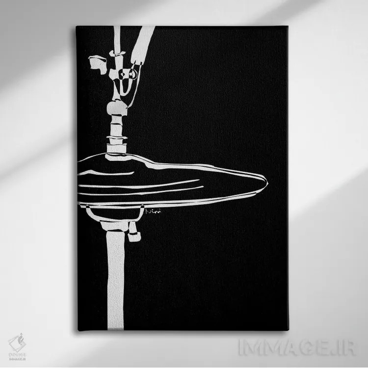 تابلو مینیمال سنج درام مشکی اثر نیسه کرونا - نمای روبهرو روی دیوار