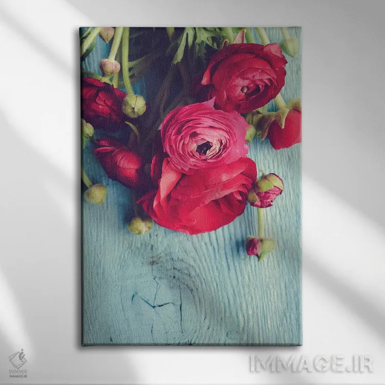 تابلو دکوراتیو گل اثر اولیویا جوی سنت کلر - نمای روبهرو روی دیوار