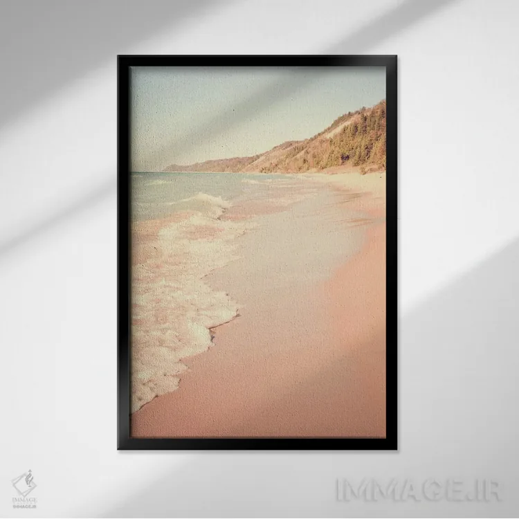 تابلو دکوراتیو ذهنش با امواج به سفر رفت اثر اولیویا جوی سنت کلر - نمای قابدار مشکی