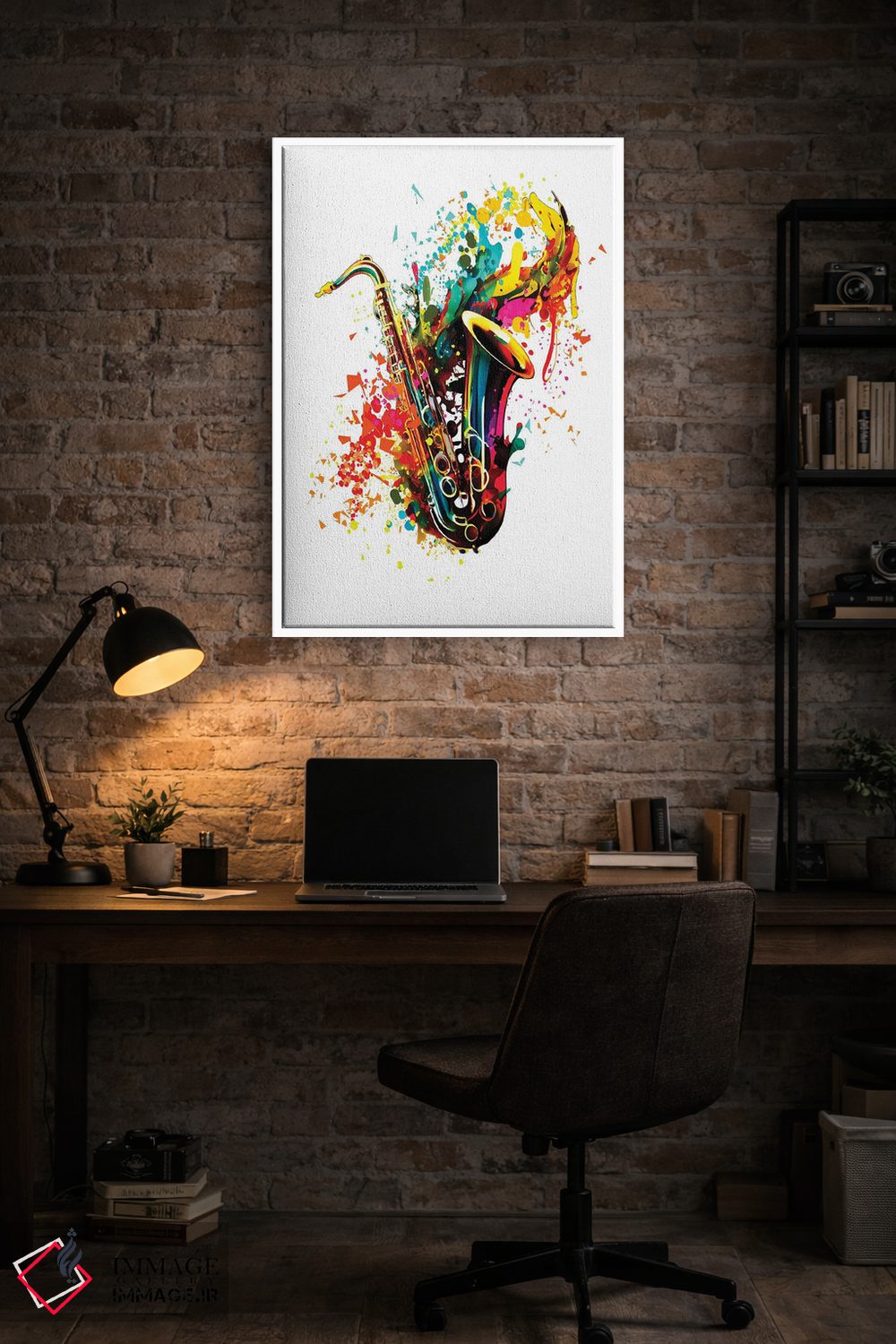 تابلو دکوراتیو طرح مدرن ساکسیفون با زمینه انتزاعی اثر اولنا آرت - D3W