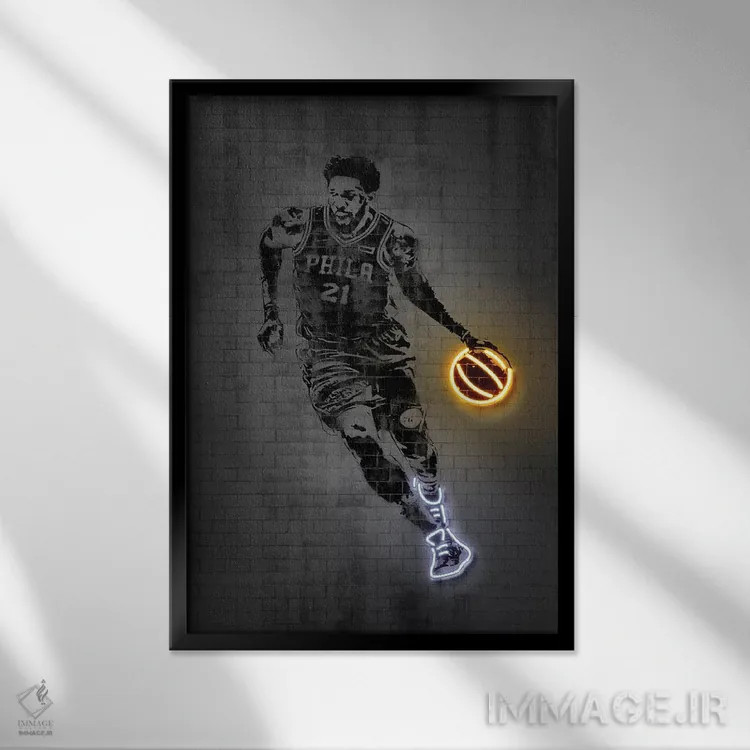 تابلو دکوراتیو جوئل امبید اثر اکتاویان میلو - نمای قابدار مشکی