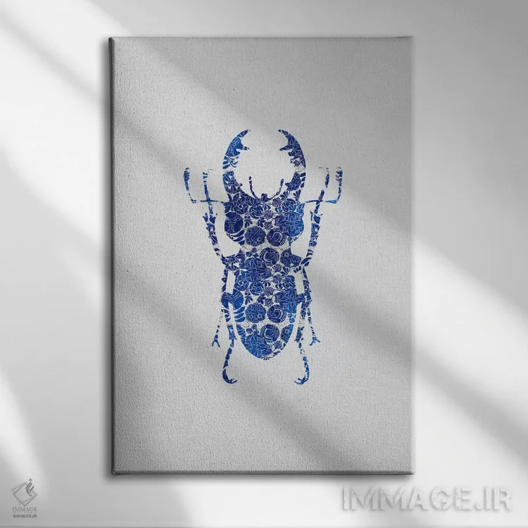 تابلو مدرن سوسک آبی ۳ اثر اورارا استودیو - نمای روبهرو روی دیوار