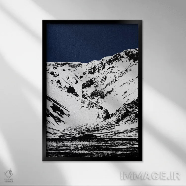 تابلو مدرن کوه آبی ۲ اثر اورارا استودیو - نمای قابدار مشکی