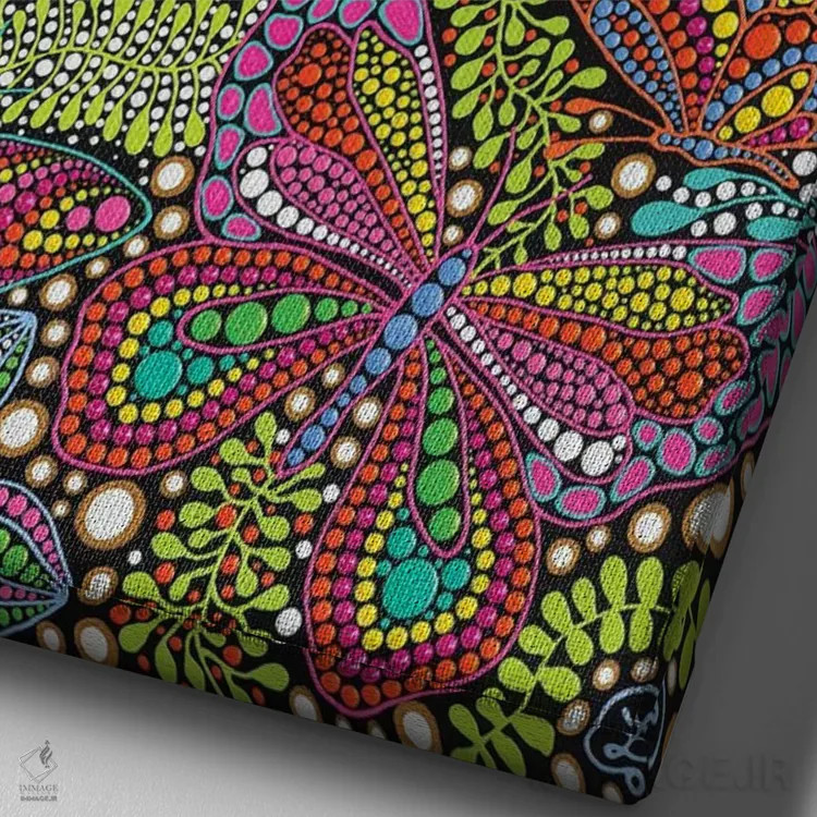 تابلو دکوراتیو "پروانه" اثر اکسانا لازاری - نمای نزدیک بافت بوم