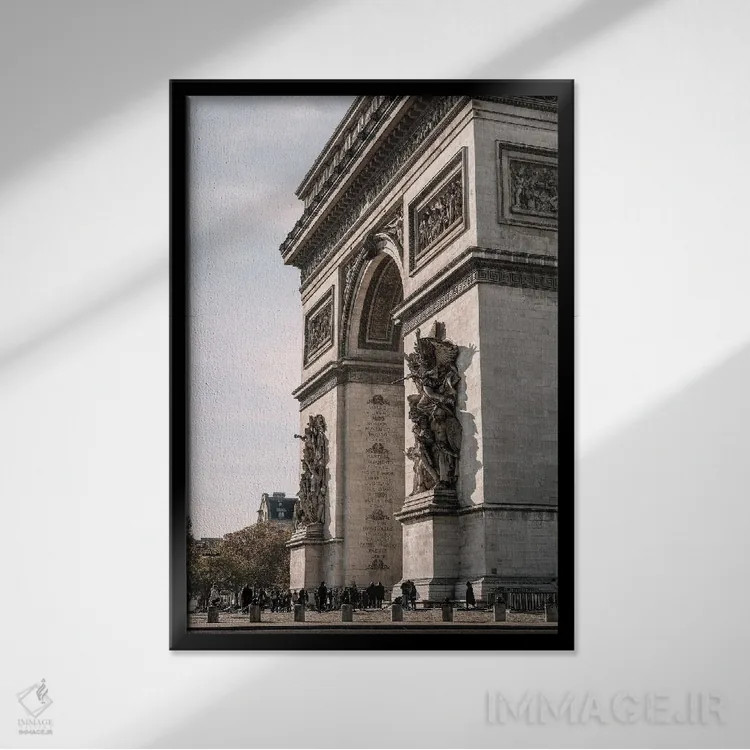 تابلو دکوراتیو طاق پیروزی ۲ اثر استودیو ۱ایکس ۳ - نمای قابدار مشکی