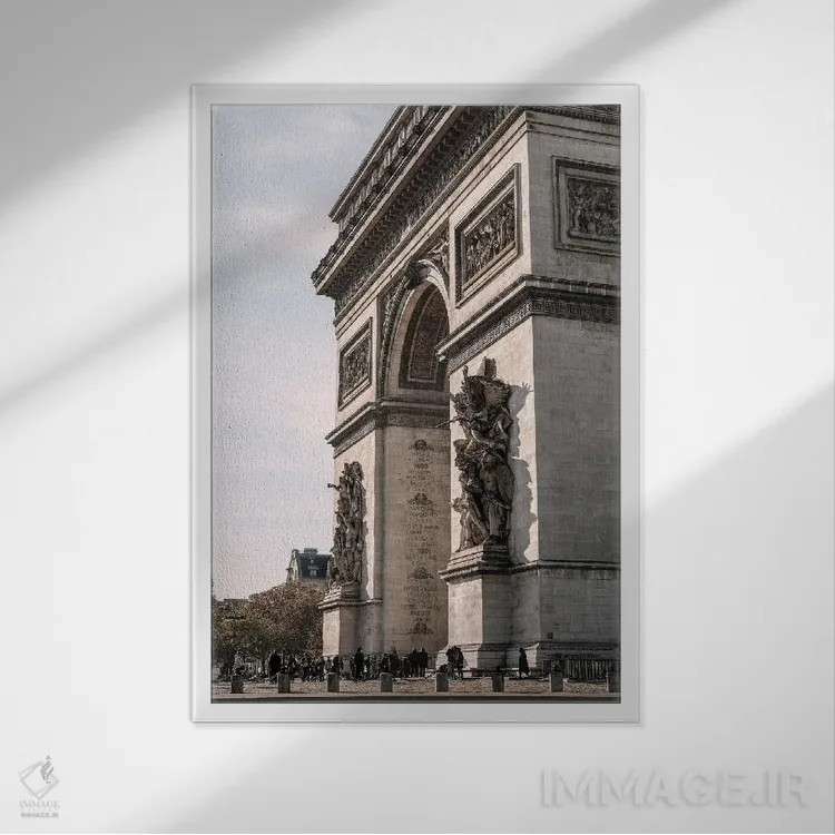 تابلو دکوراتیو طاق پیروزی ۲ اثر استودیو ۱ایکس ۳ - نمای قابدار سفید