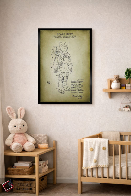 تابلو دکوراتیو لباس فضانوردی I اثر پتنت پرینت استور - D5B
