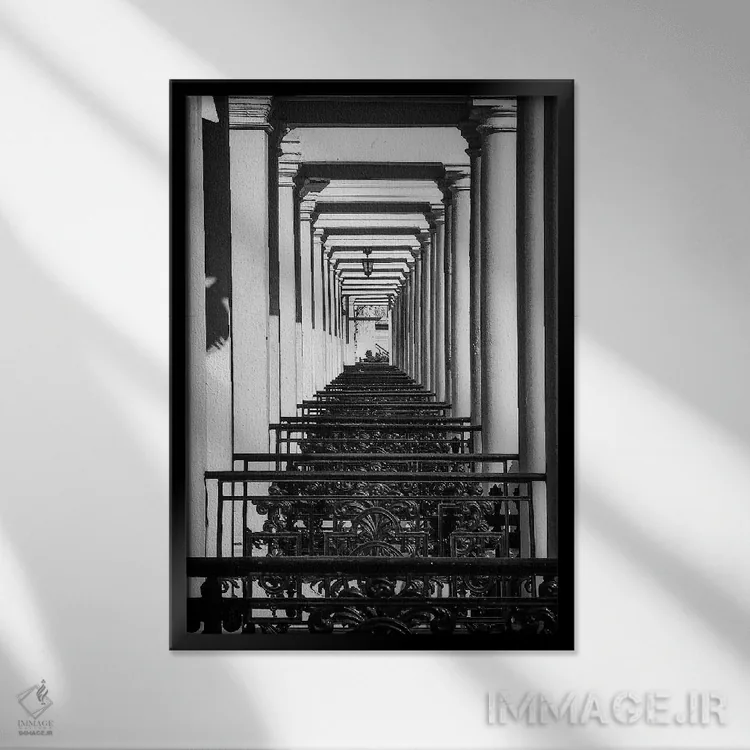 تابلو دکوراتیو ردیف لندن اثر مارک پائولدا - نمای قابدار مشکی