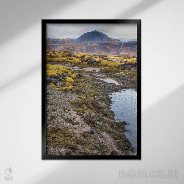 تابلو دکوراتیو ایسلند بودیر ۳ اثر مارک پائولدا - نمای قابدار مشکی