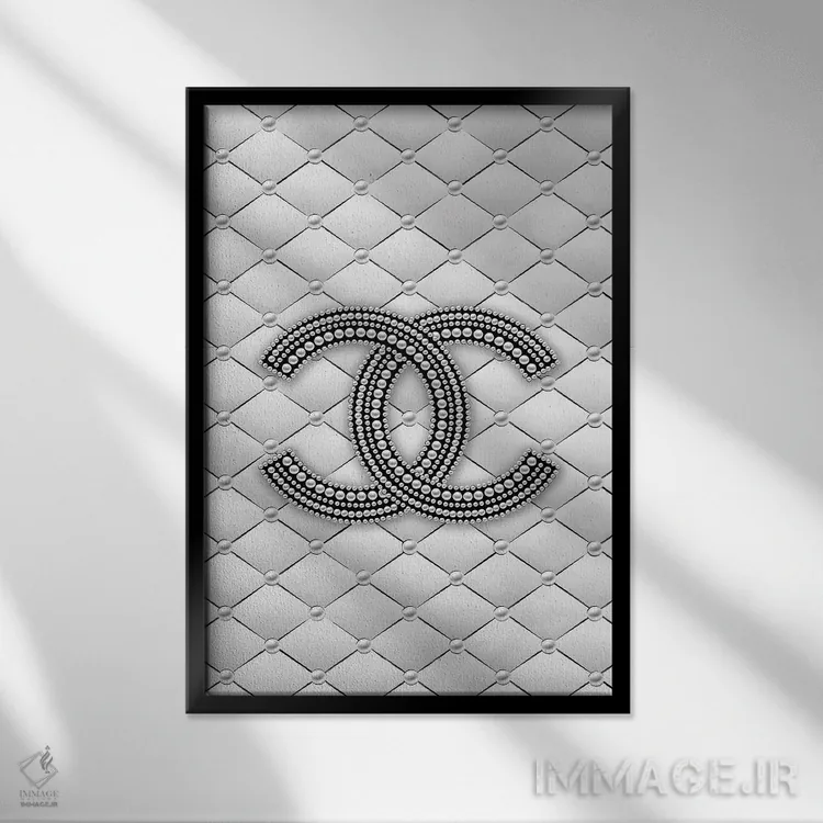 تابلو دکوراتیو لوگوی مروارید شنل اثر مارتینا پاولوا - نمای قابدار مشکی